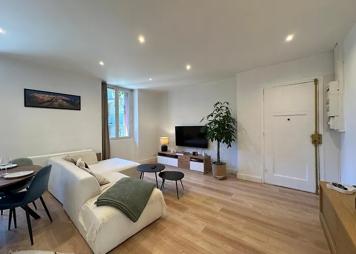 Entier Cosy グルノーブル